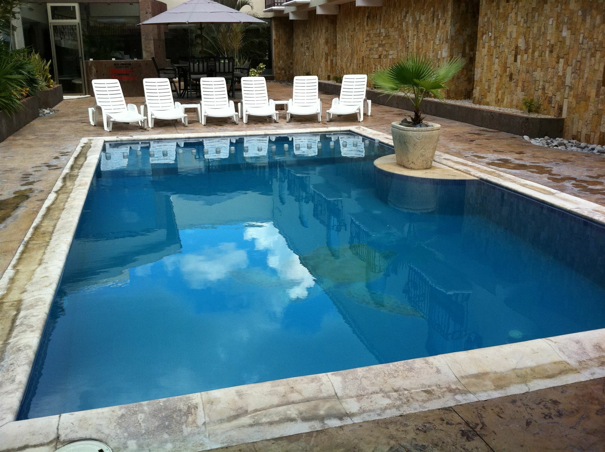 Hotel Dubrovnik Mérida Zewnętrze zdjęcie